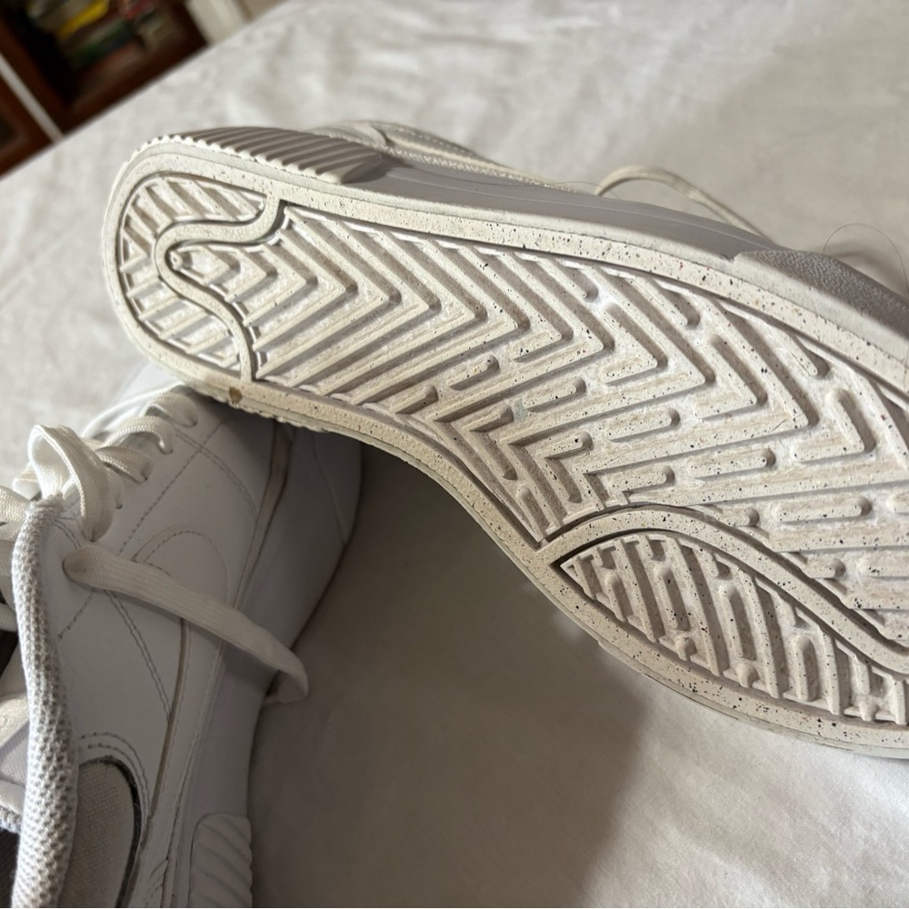 Size 8 women’s shoes​ - Picture 6 of 8